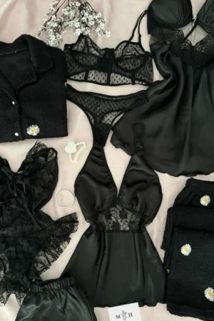 "Heartthrob" Sheer Mesh & Appliqué Lingerie Set (Available in 3 Colors)